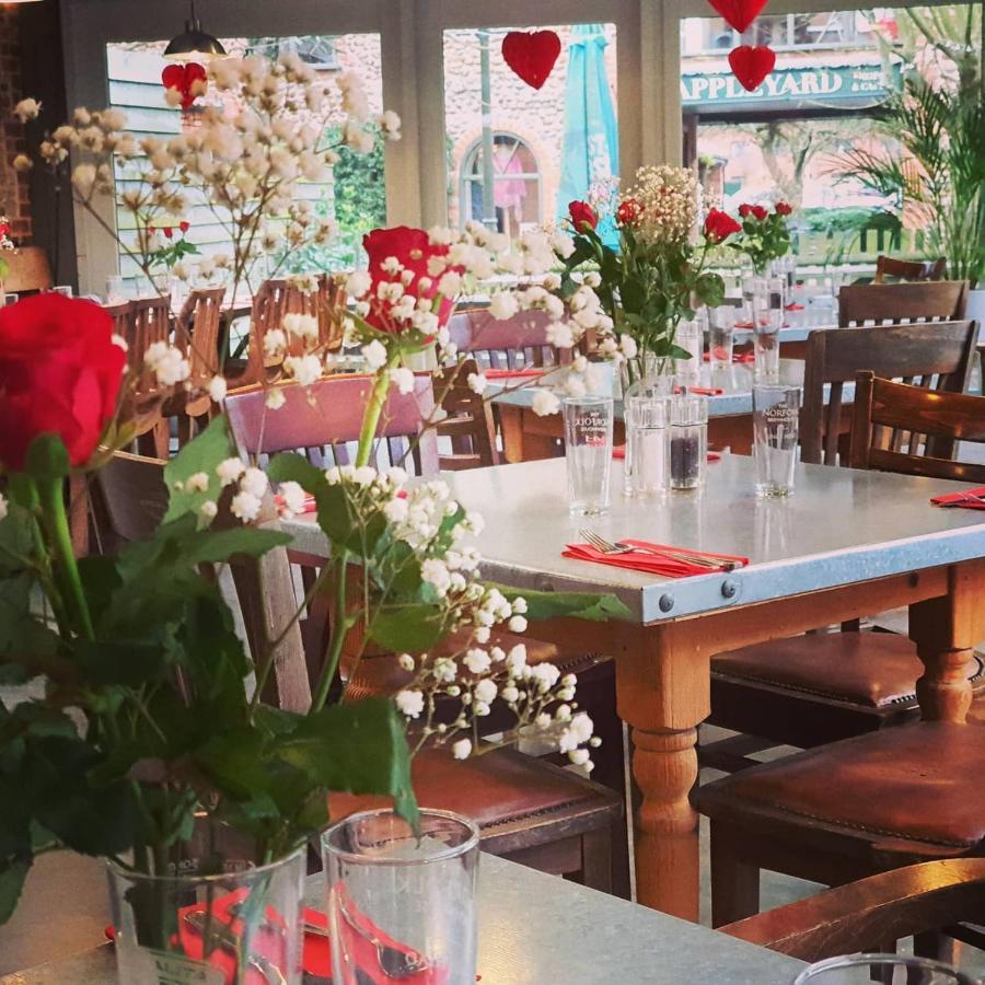 홀트 Kings Head Holt B&B 외부 사진