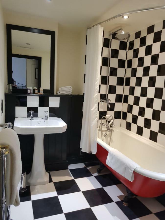 홀트 Kings Head Holt B&B 외부 사진